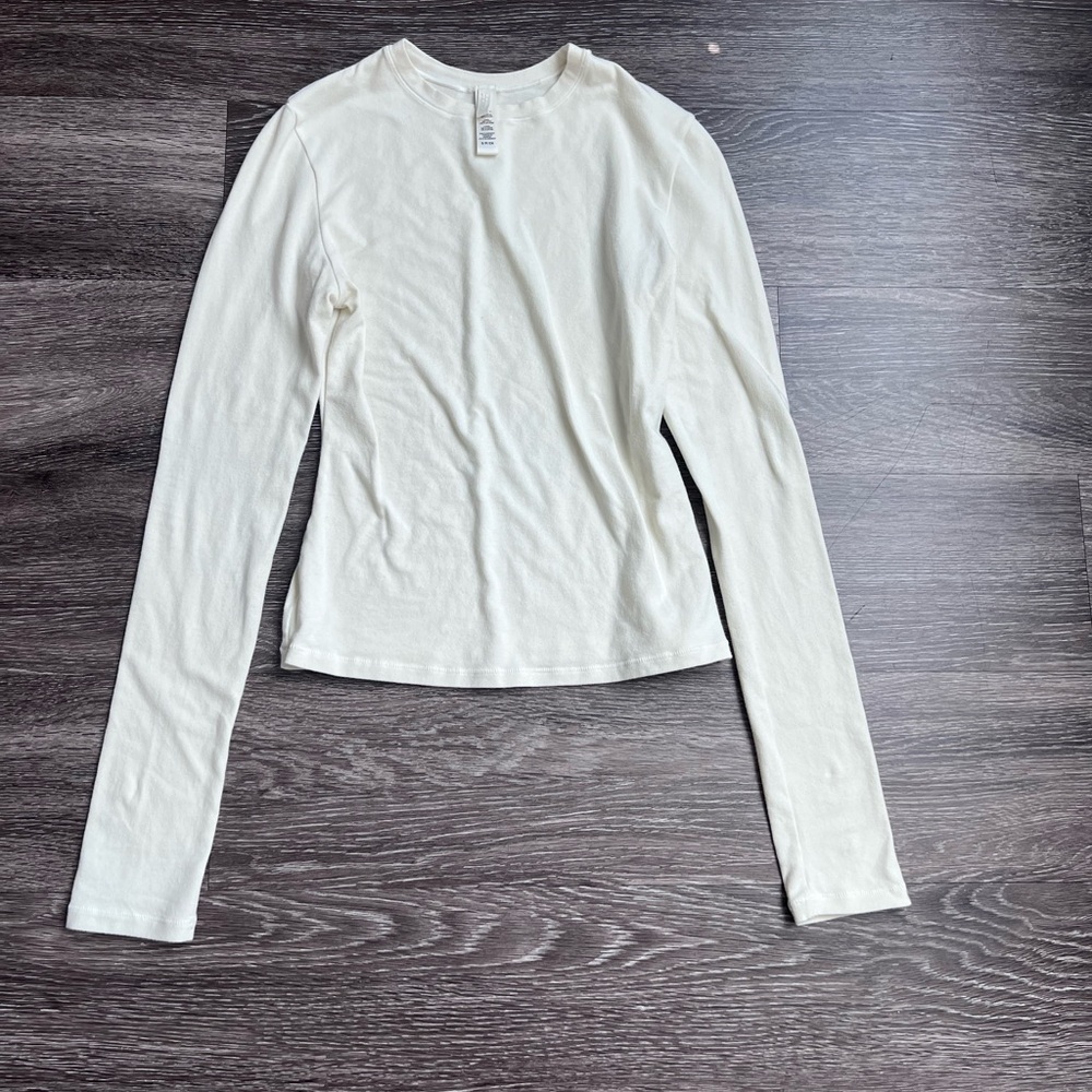 Skims cotton jersey long sleeve t shirt in bone - Picture 4 of 9
